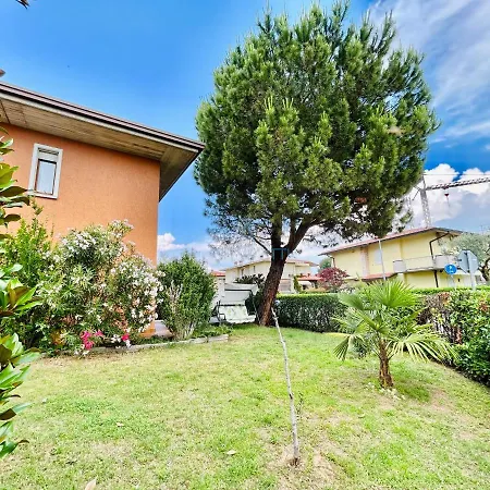 Apartment Anubi Apt-5 Min Dal Di Garda-giardino Privato